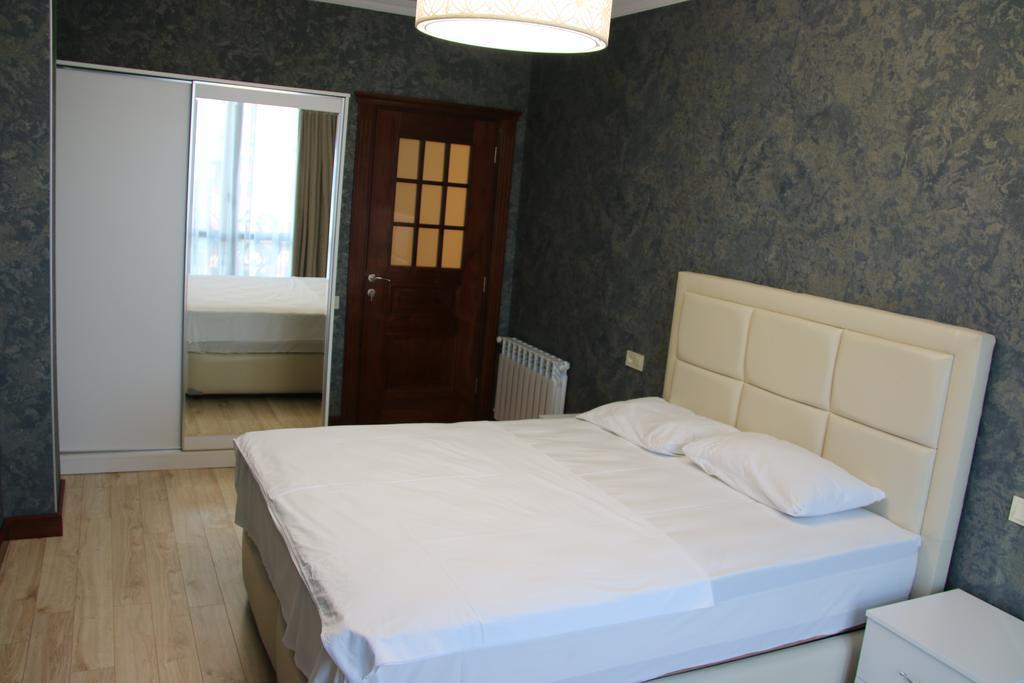 Odisea Apart Hotel Batumi Eksteriør bilde