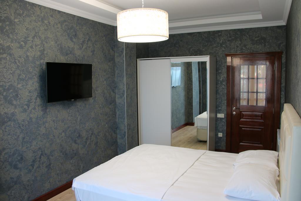 Odisea Apart Hotel Batumi Eksteriør bilde