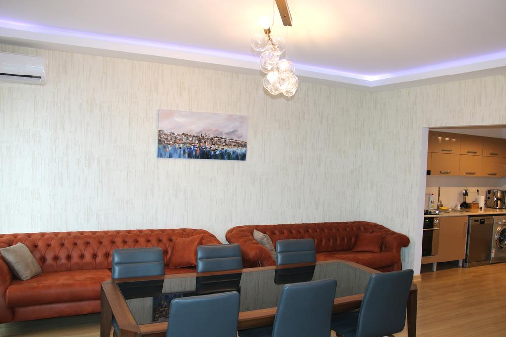 Odisea Apart Hotel Batumi Eksteriør bilde