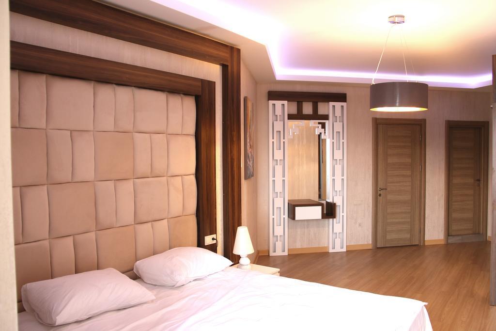 Odisea Apart Hotel Batumi Eksteriør bilde