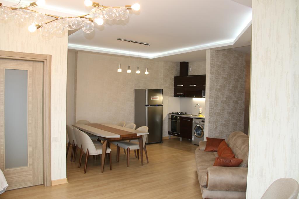 Odisea Apart Hotel Batumi Eksteriør bilde