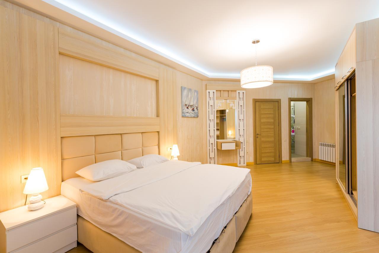 Odisea Apart Hotel Batumi Eksteriør bilde